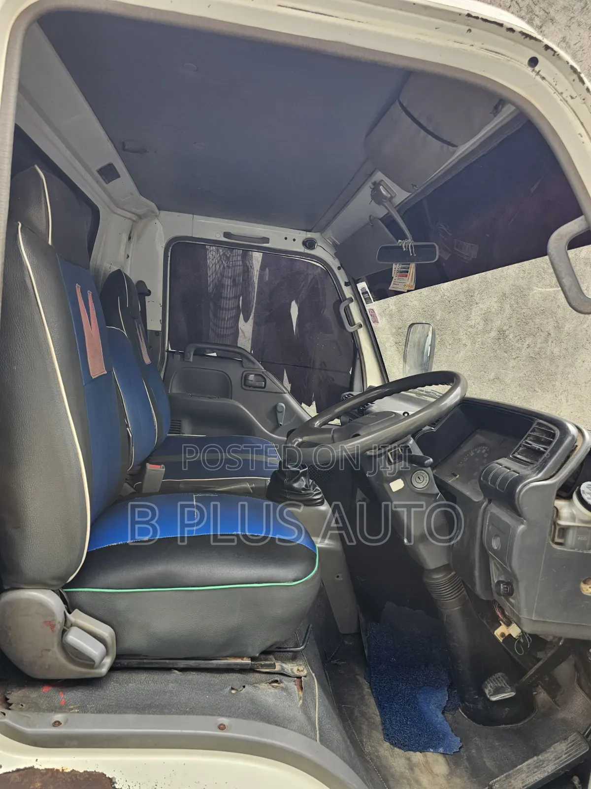 Isuzu NPR 4.3