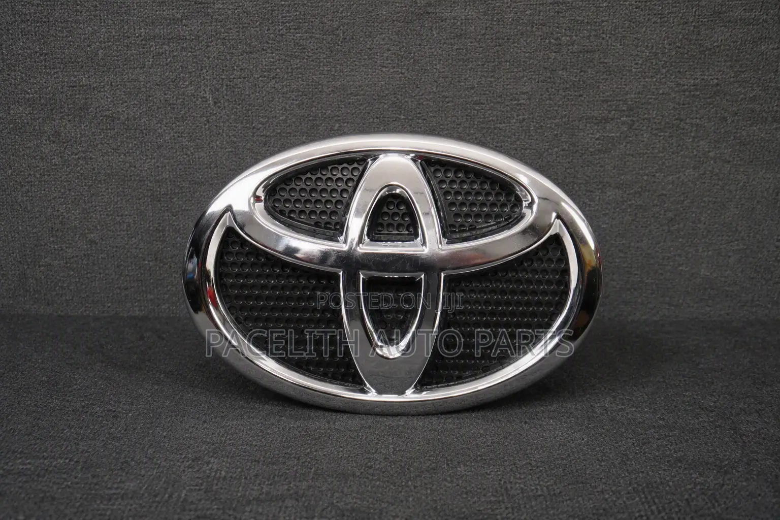 Grille Logo Toyota Land Cruiser FJ200 2016 Prado 150 2018