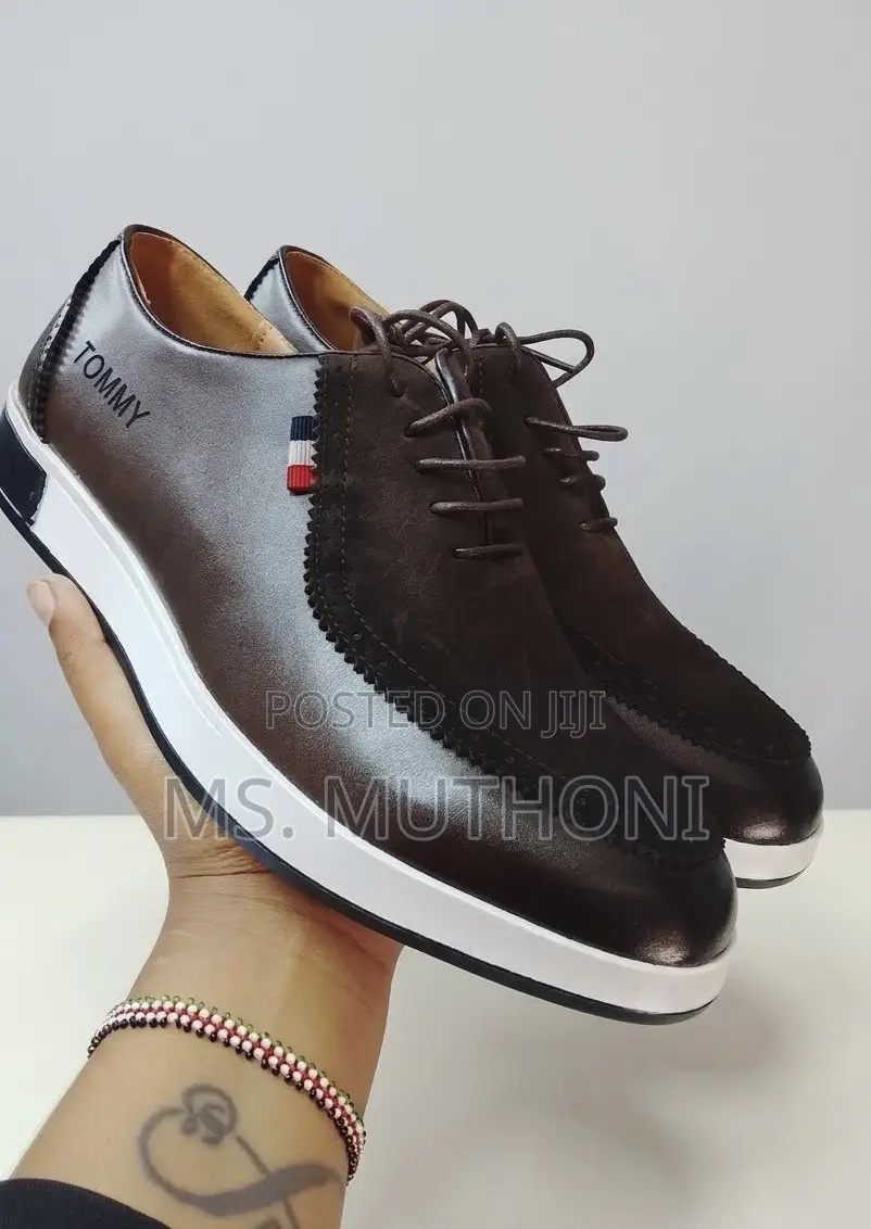 Brown Tommy Casual Lace-Up Shoes Size 40-45