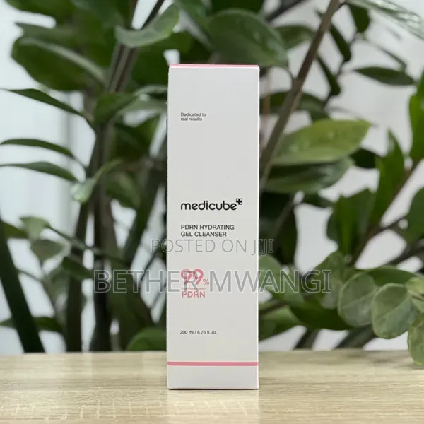 Medicube PDRN Pink Hydrating Gel Cleanser
