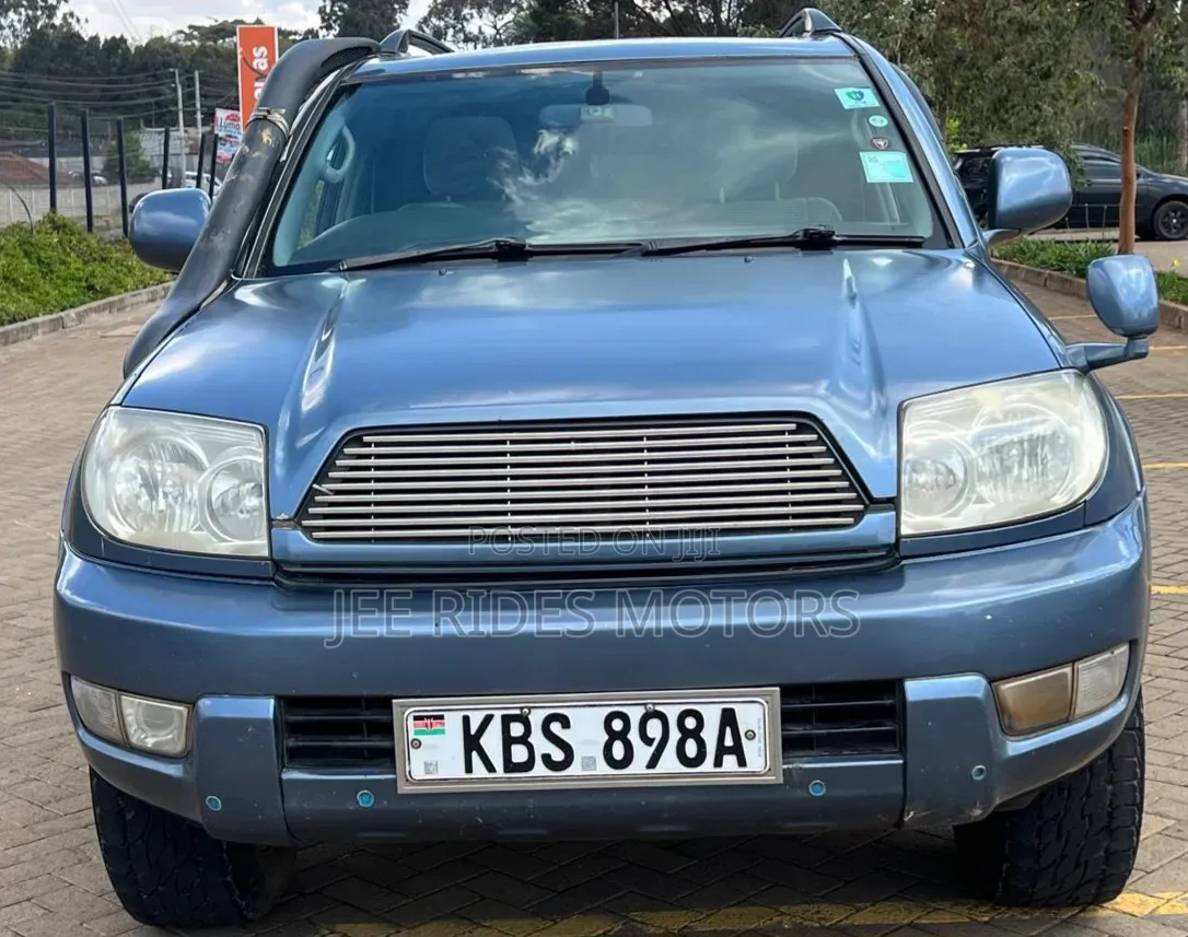 Toyota Hilux Surf 2005 Blue