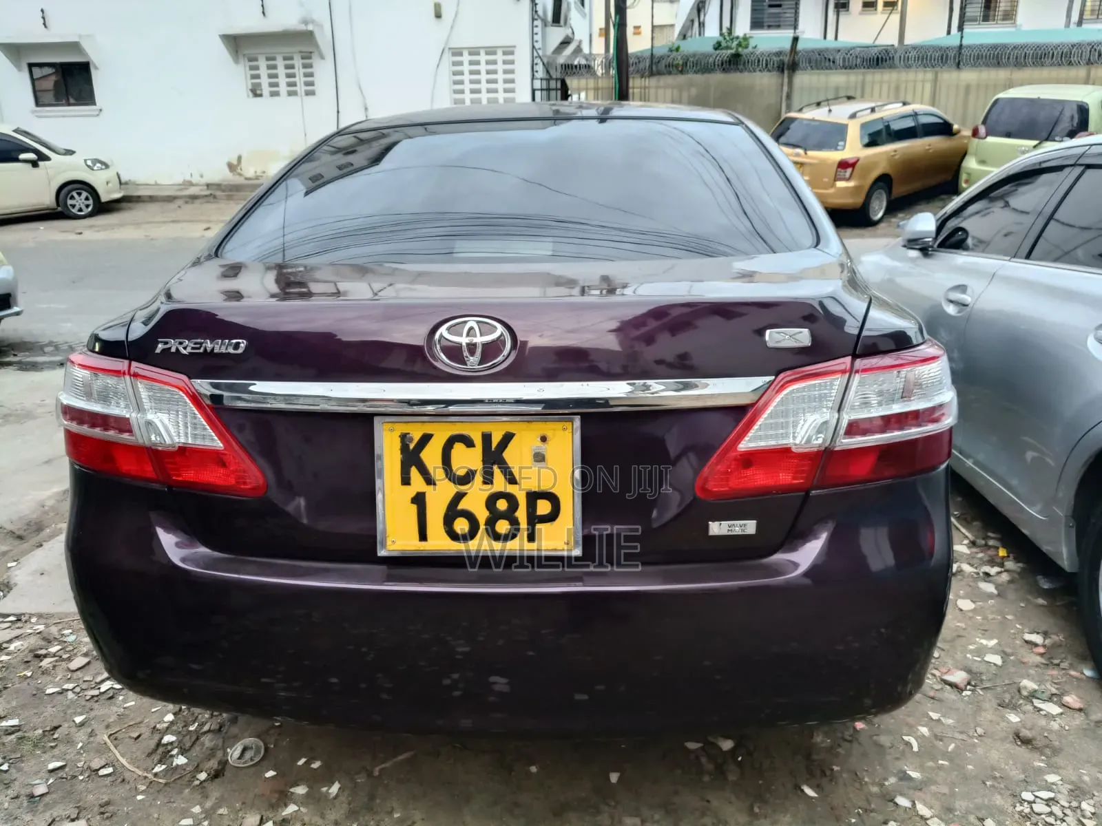 Toyota Premio 2010 Maroon