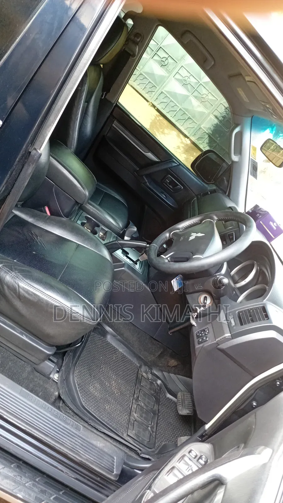 Mitsubishi Pajero 3.0 2011 Black