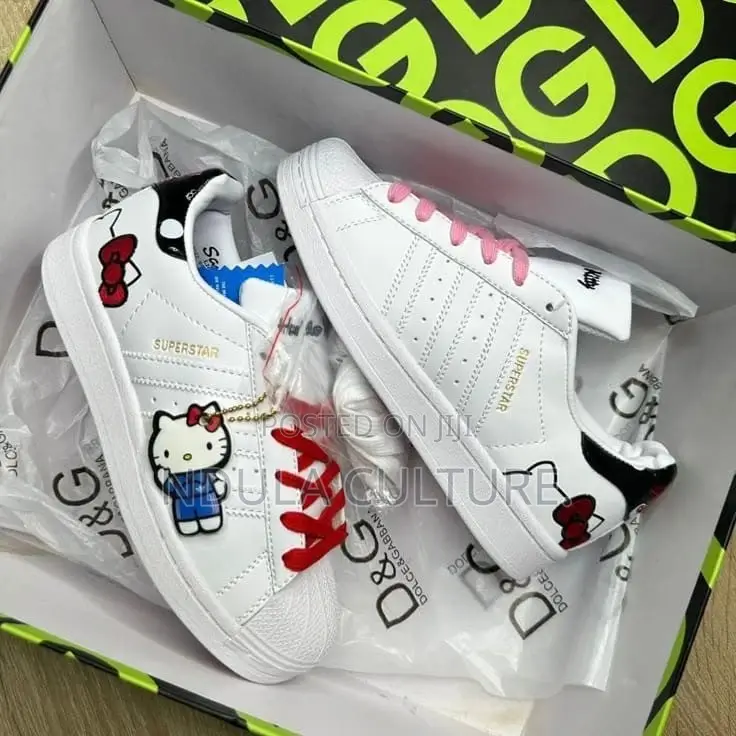Adidas Superstar Hello Kitty