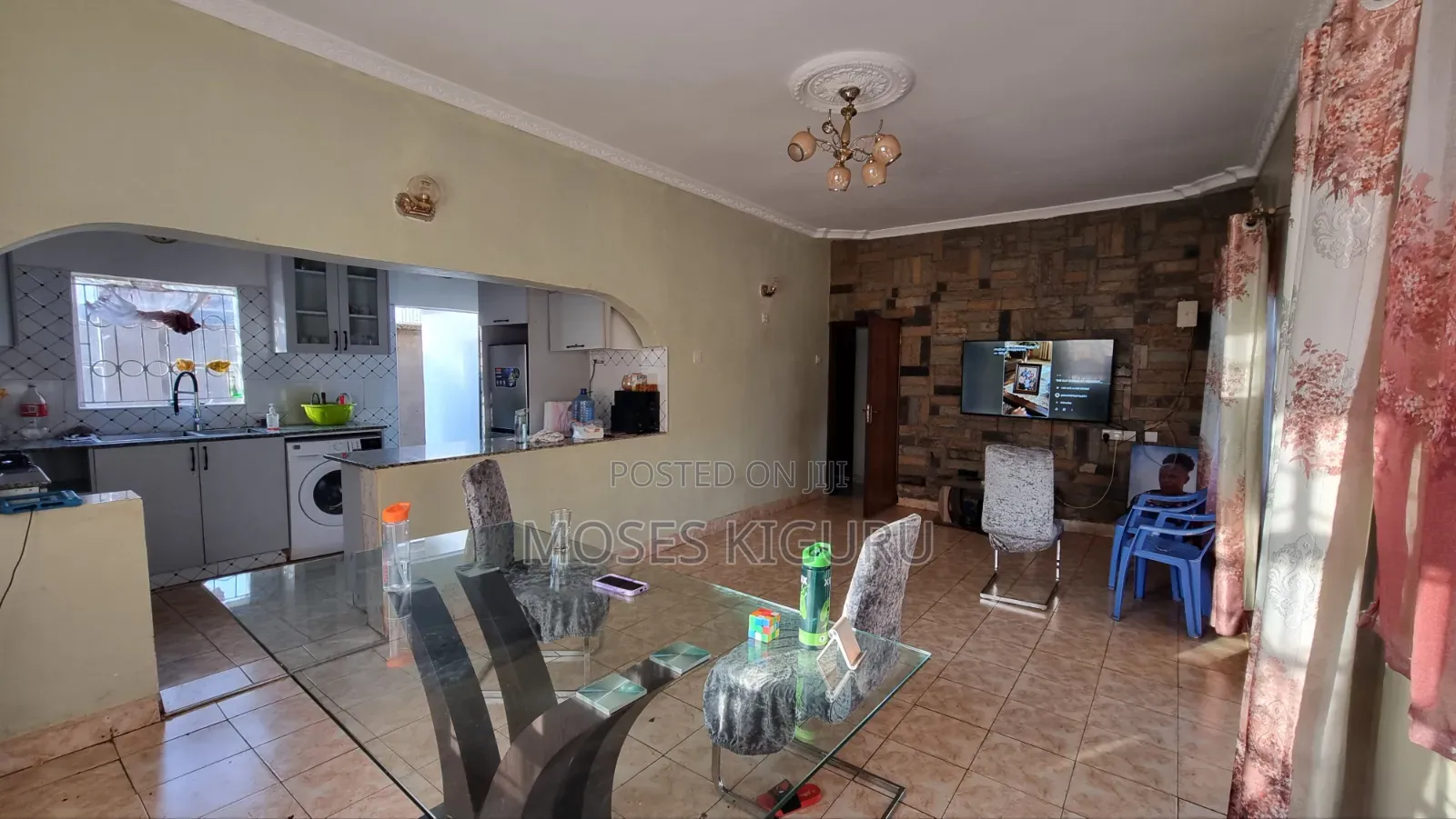 3bdrm Bungalow in Kimunyu, Kenyatta Road / Theta for rent