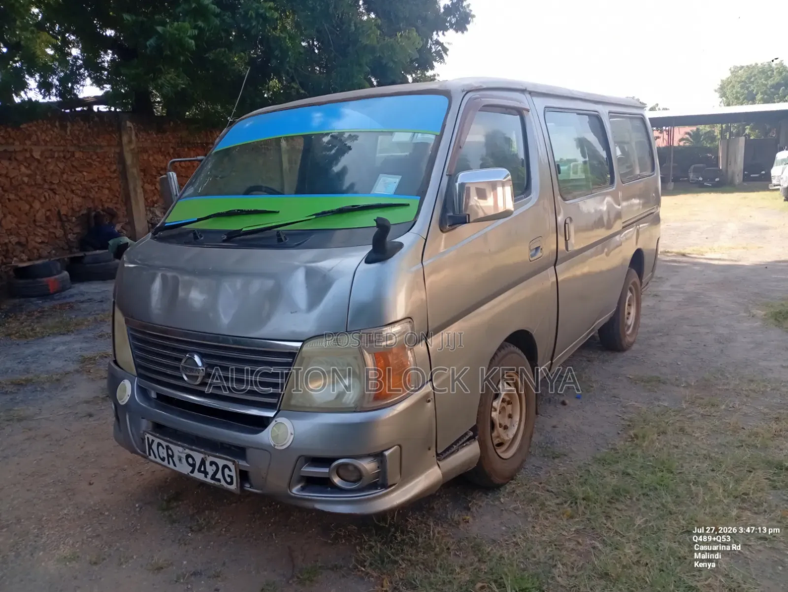 Nissan Caravan (Urvan) 2010 Grey