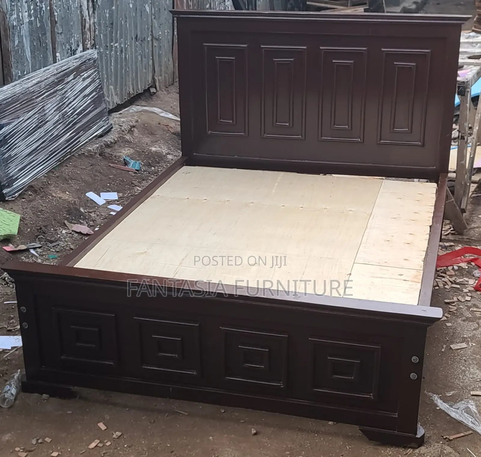 5x6 Dark Brown Solid Wooden Bed: Pay on Delivery