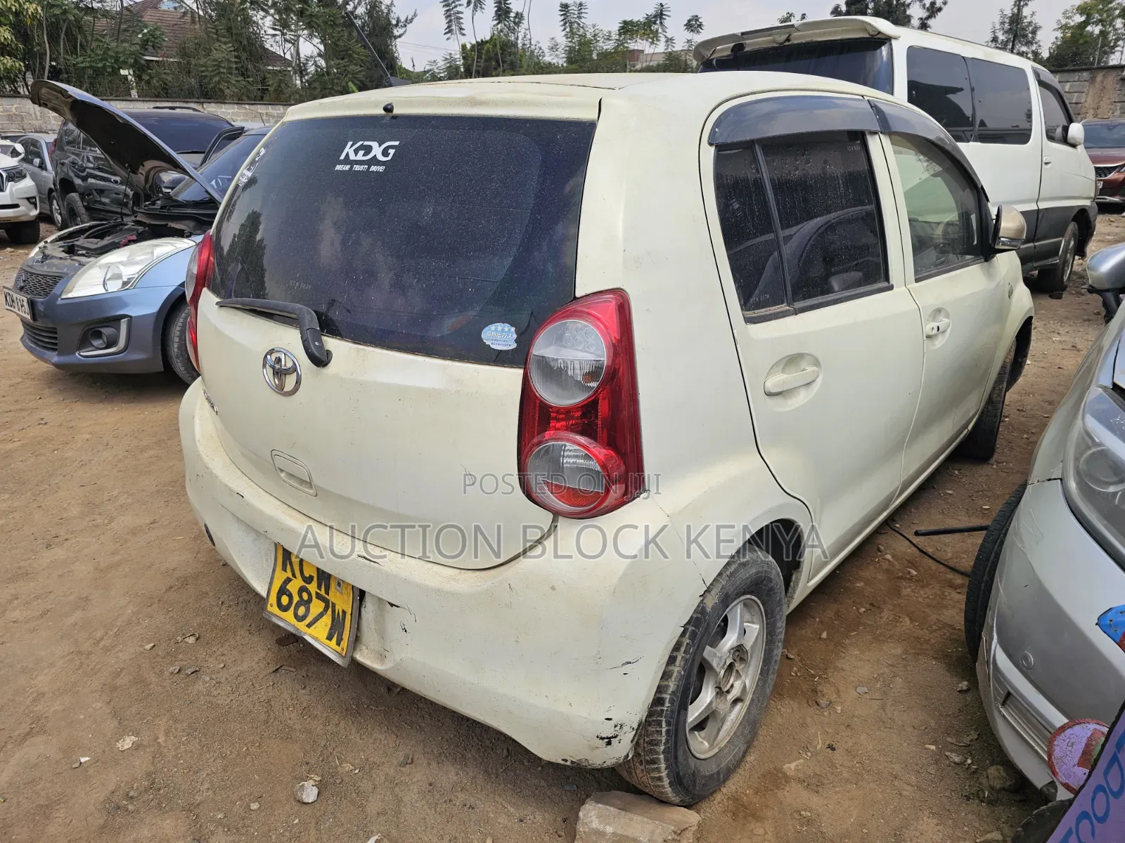 Toyota Passo 2012 White