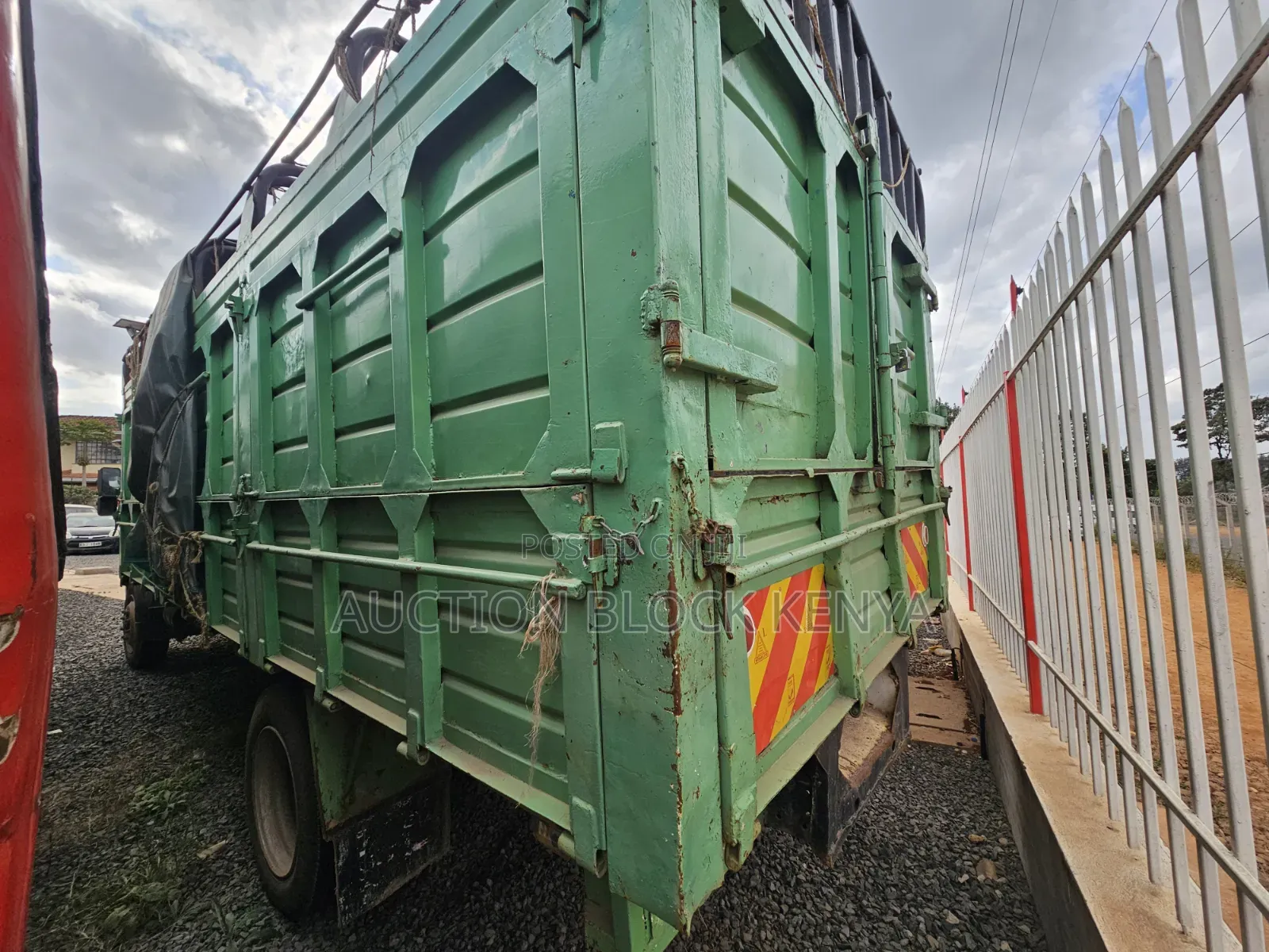 Mitsubishi Fuso F1