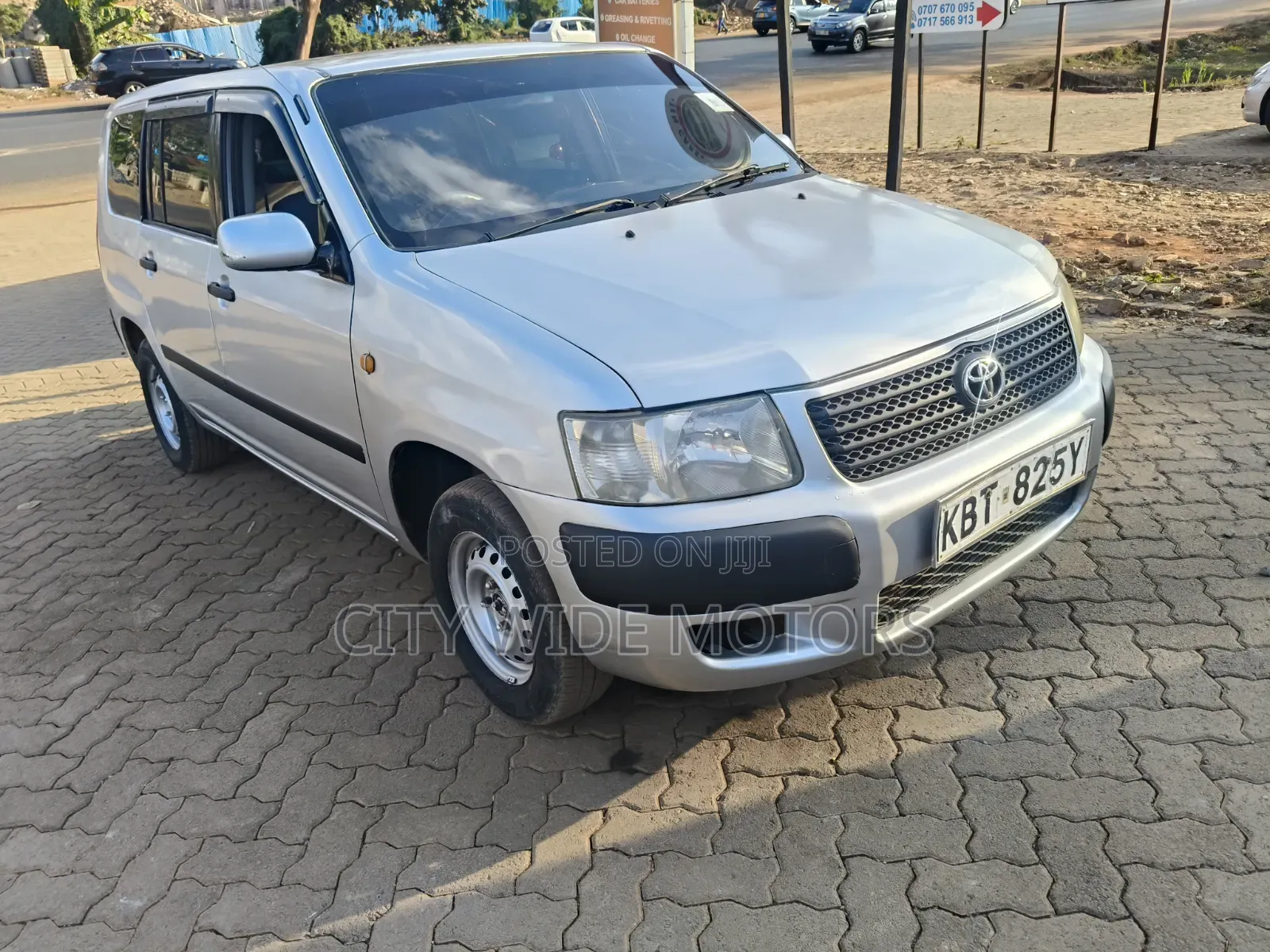 Toyota Succeed 2005 Silver
