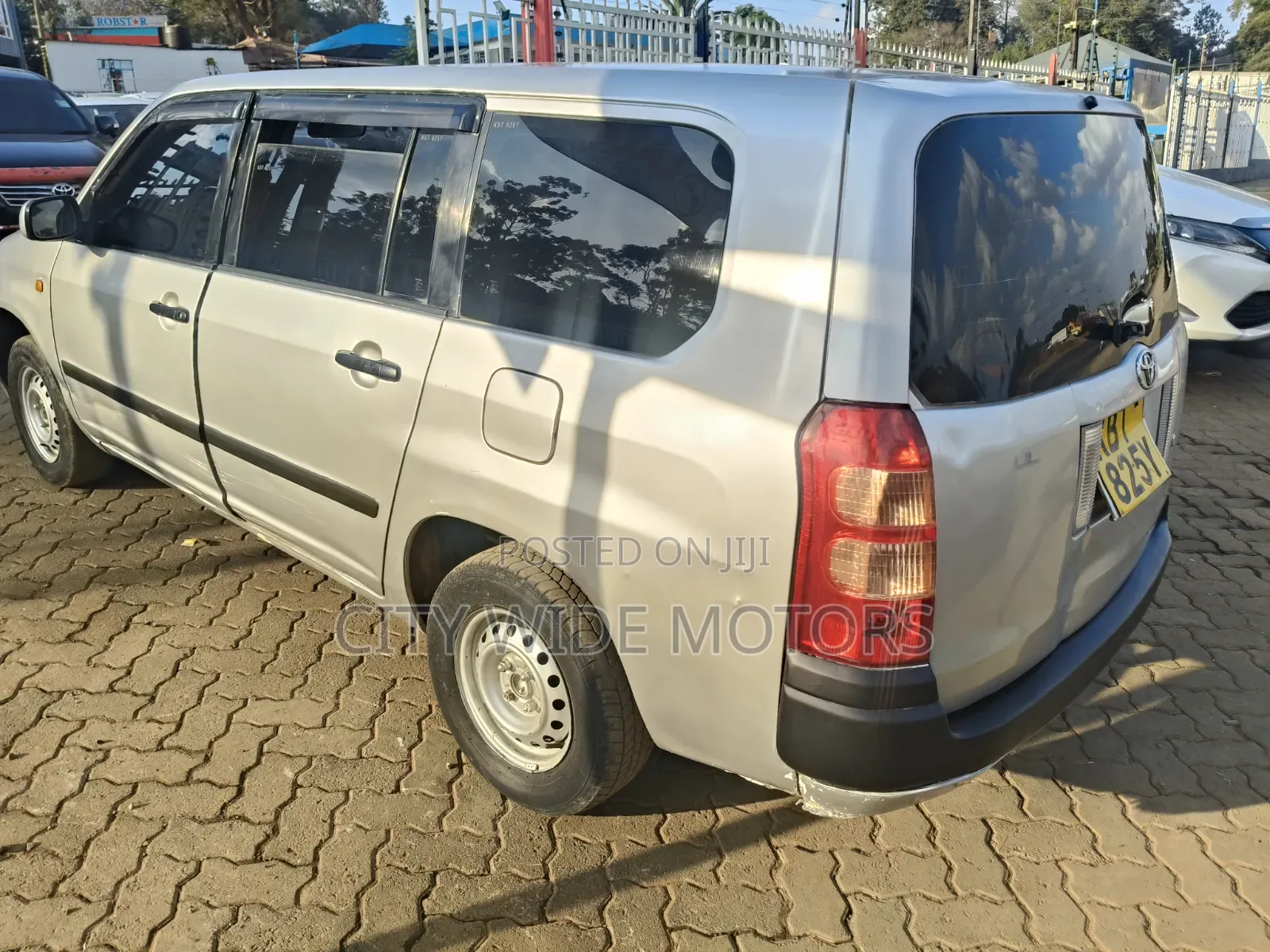 Toyota Succeed 2005 Silver
