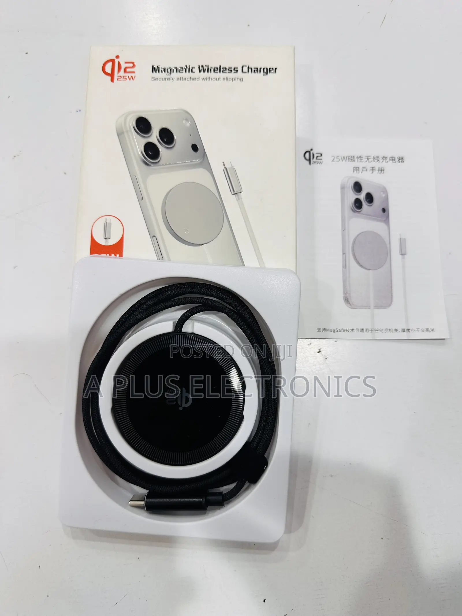 Q12 Wireless Phone Fast Charger Wireless Power Charging Pad