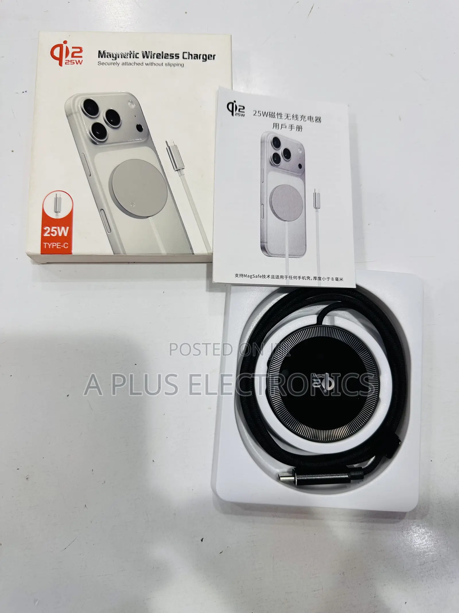 Q12 Wireless Phone Fast Charger Wireless Power Charging Pad