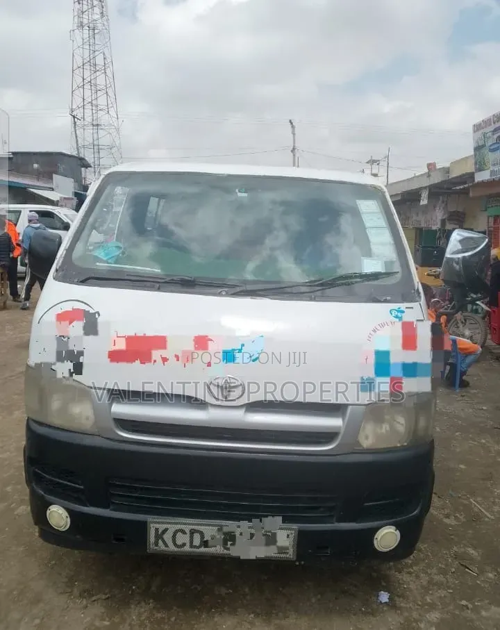 Toyota HiAce 2008 White