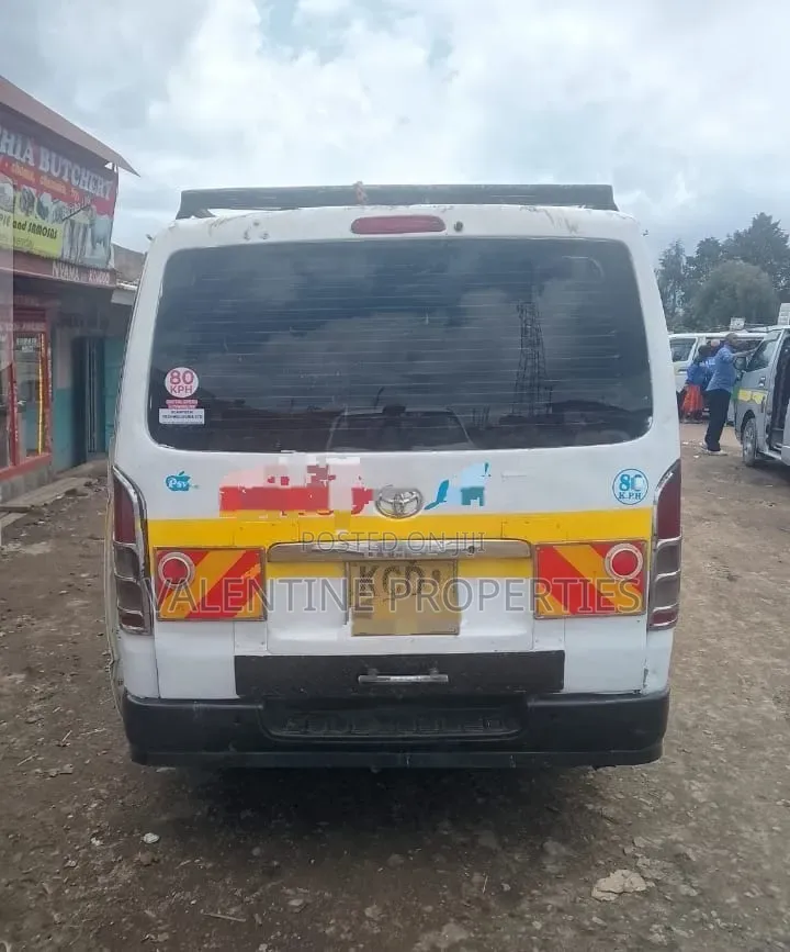 Toyota HiAce 2008 White
