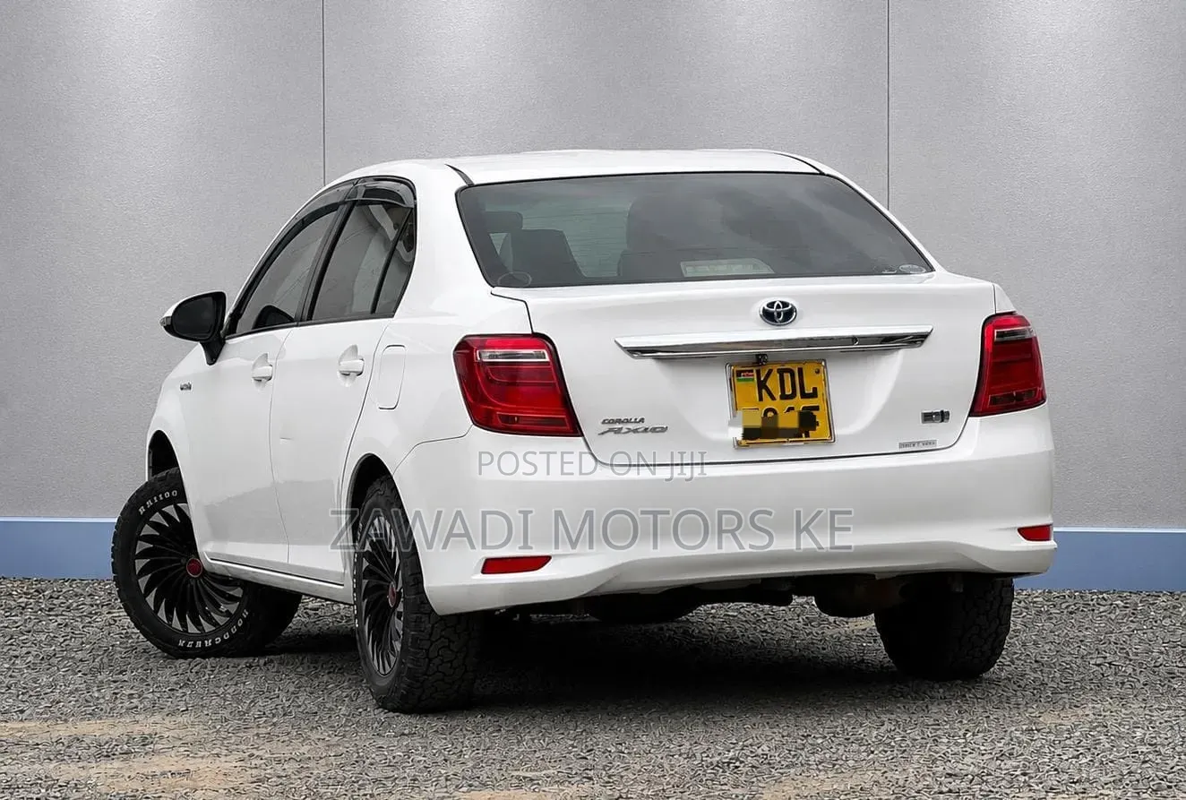 Toyota Axio 2016 White