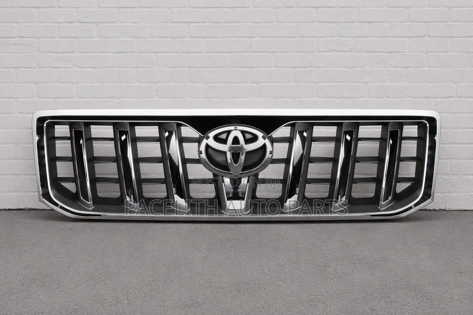 Front Grille Toyota Land Cruiser Prado 120 2003/2004/2005/2008 Chrome