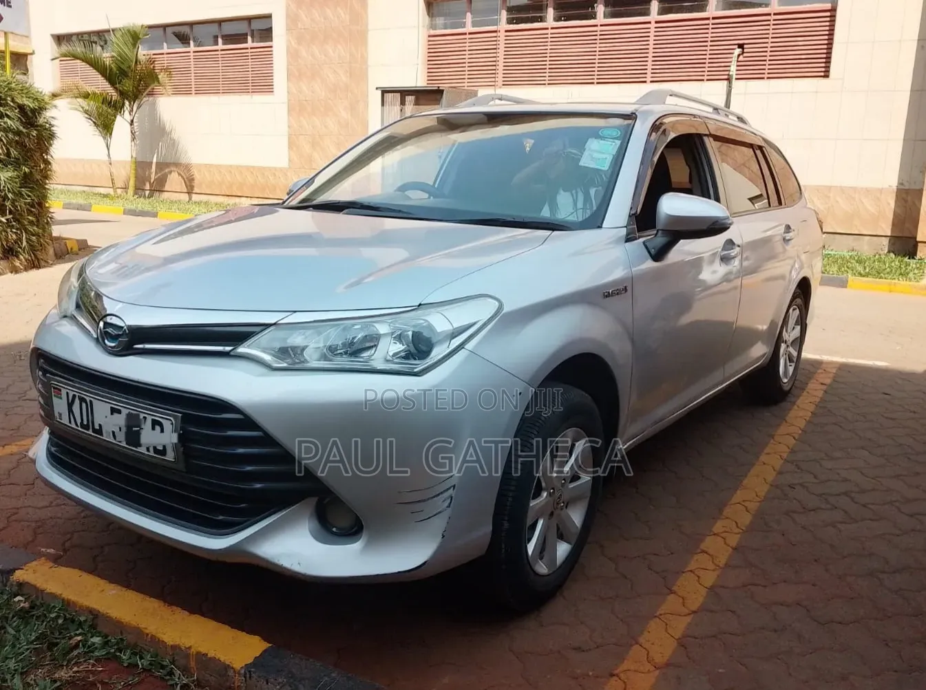 Toyota Corolla Fielder 2016 Silver
