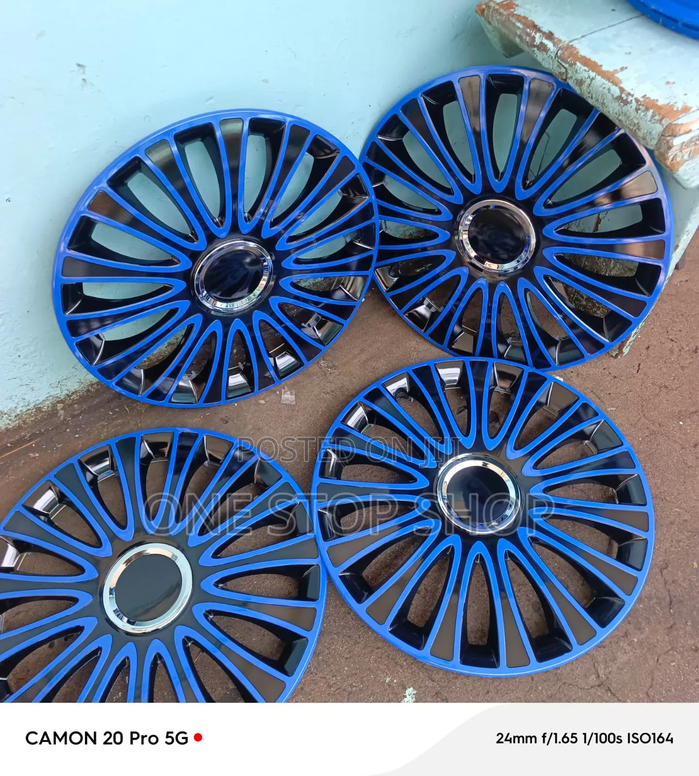 15"multi Spoke OEM Style Gloss Black With Blue Detailing Wheel Cap