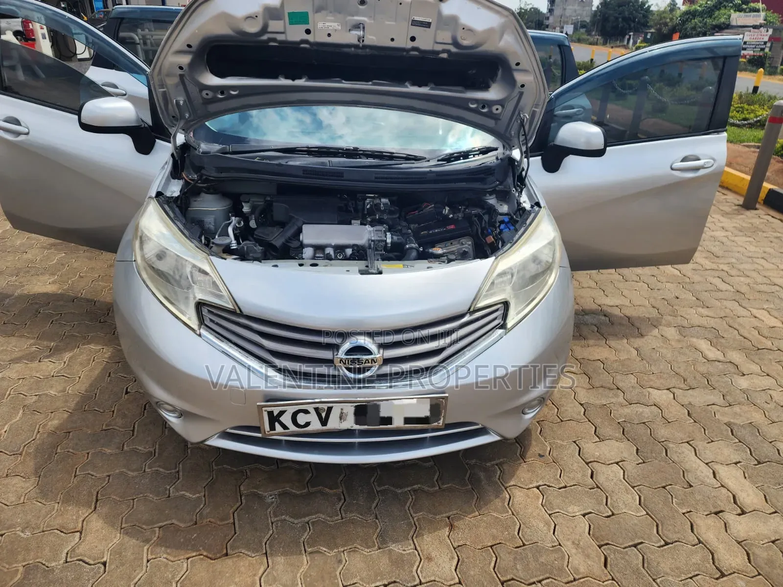 Nissan Note 2012 Silver