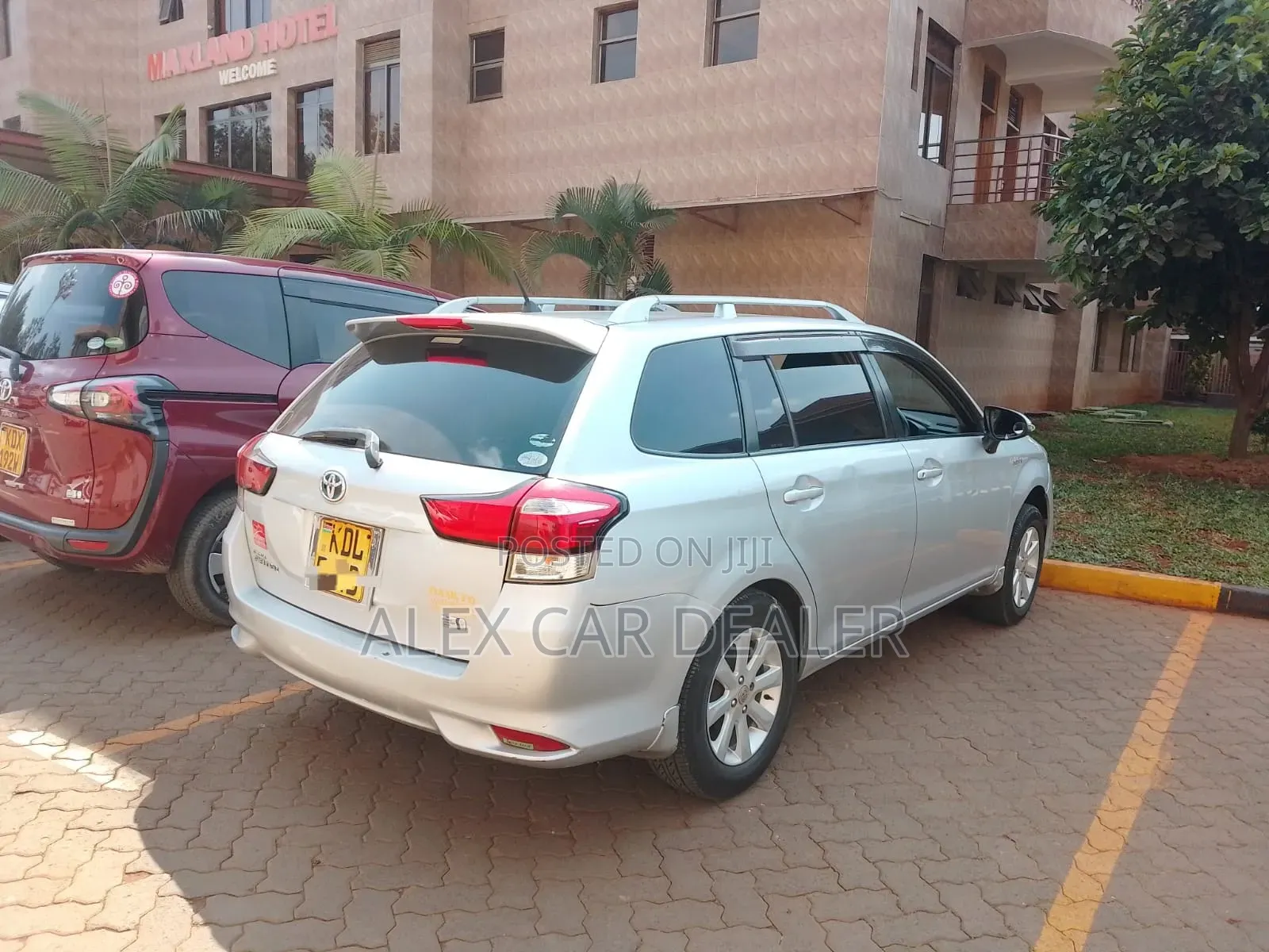 Toyota Corolla Fielder 2016 Silver