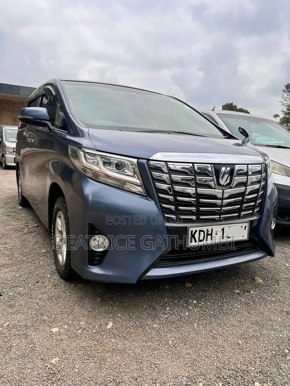 Toyota Alphard 2.4 Petrol FWD 2015 Blue