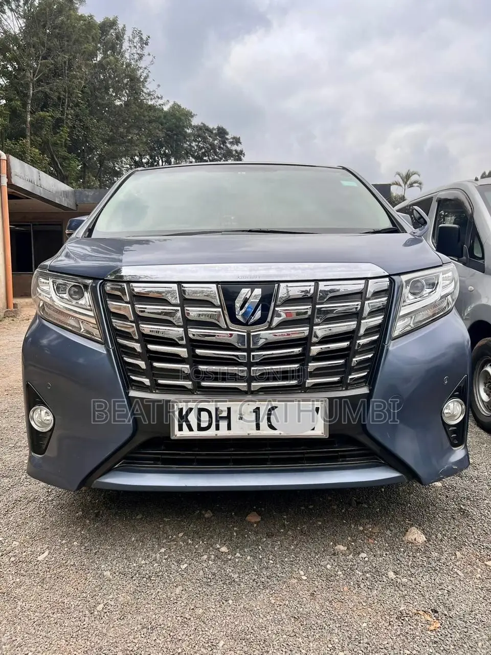 Toyota Alphard 2.4 Petrol FWD 2015 Blue