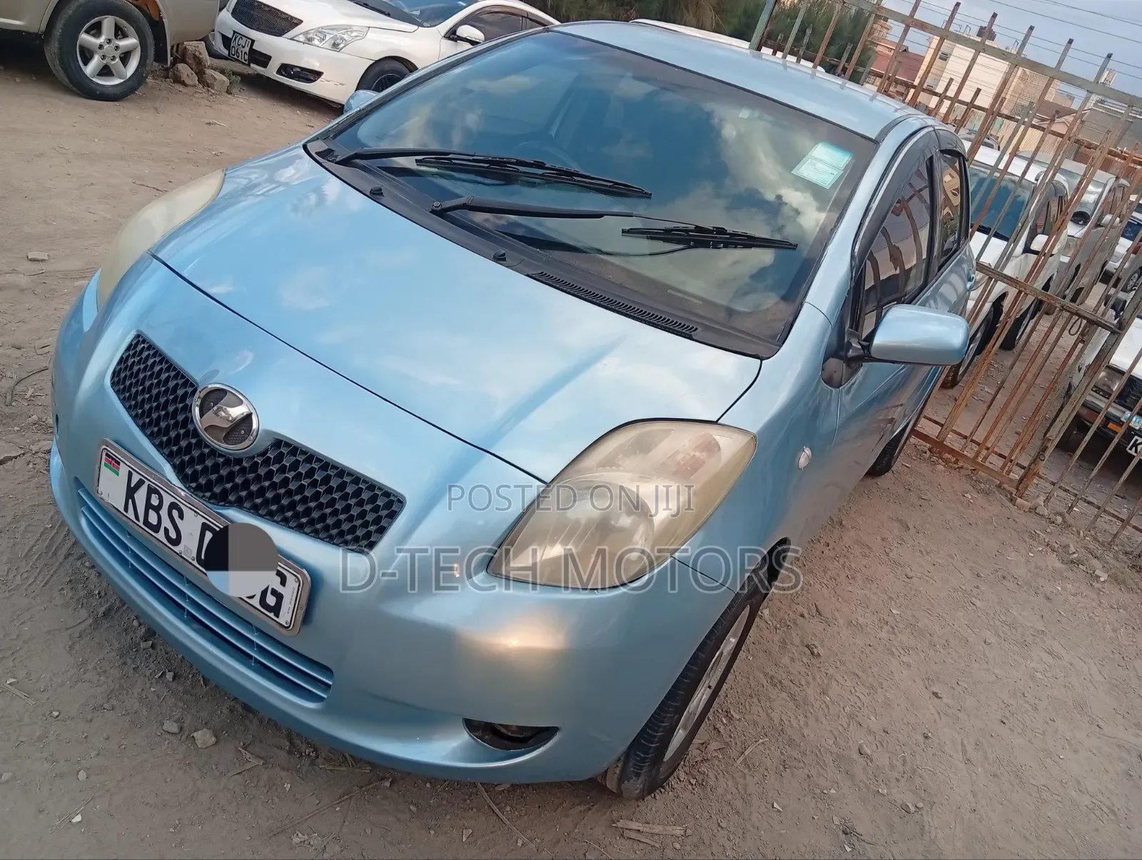 Toyota Vitz 2005 Blue