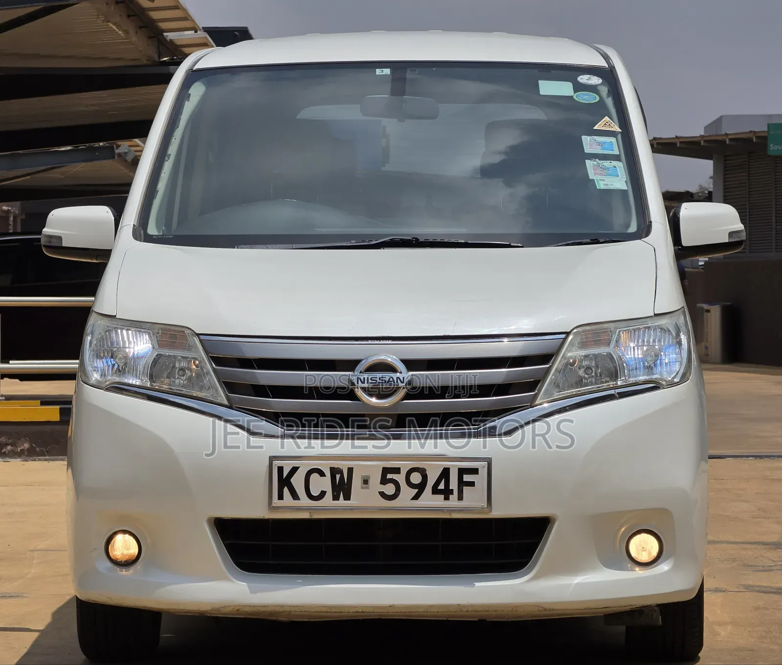 Nissan Serena 2012 Off white