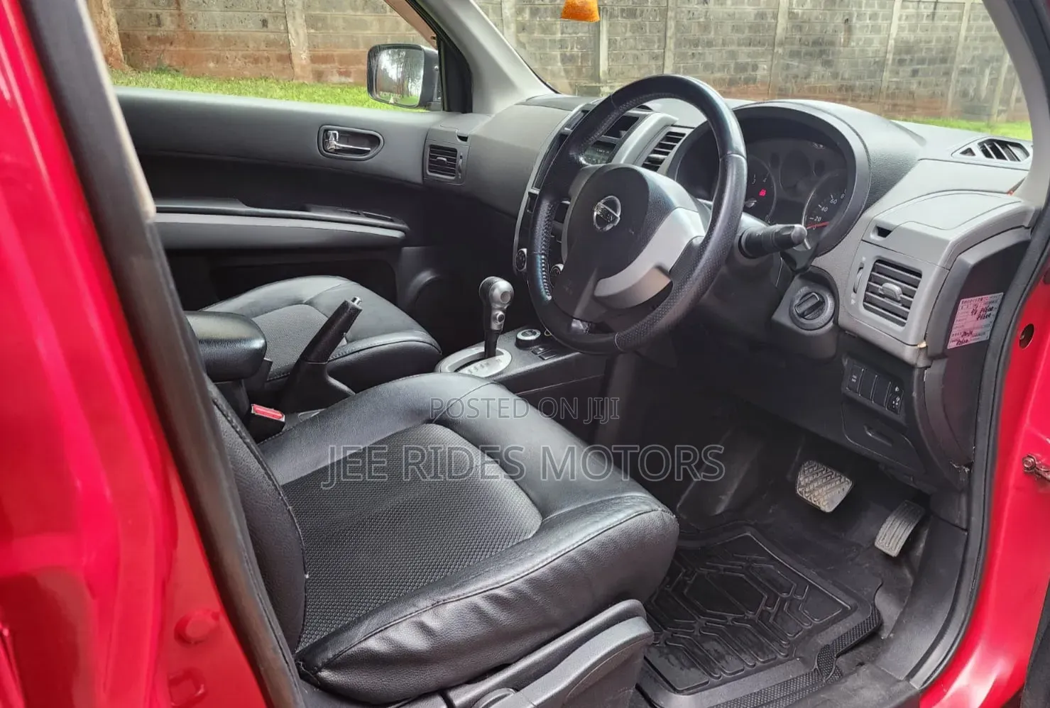 Nissan X-Trail 2009 Red