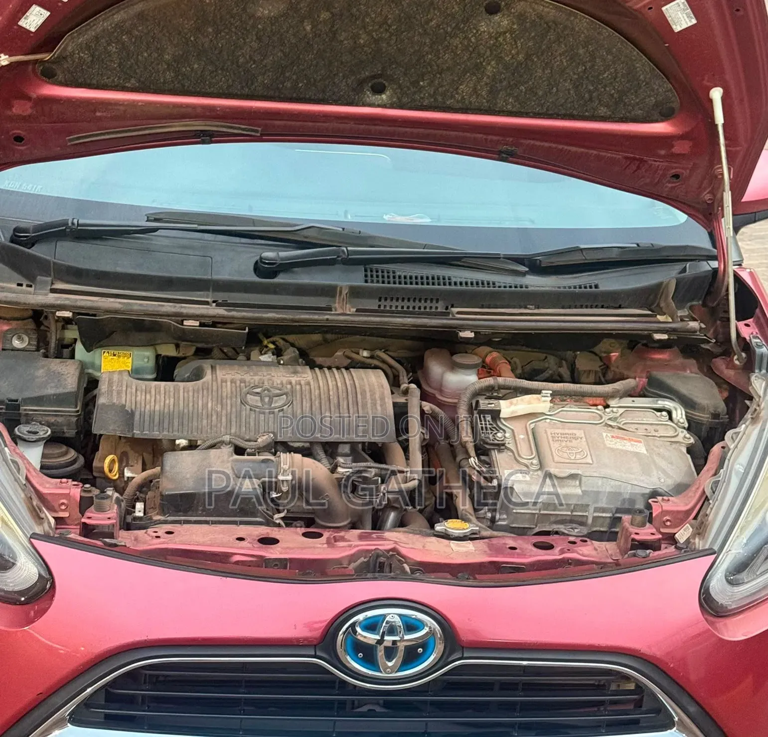 Toyota Sienta 2017 Red