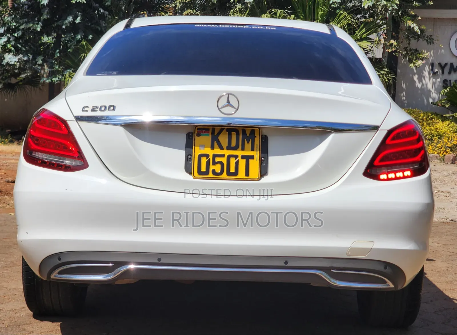 Mercedes-Benz C200 2016 Pearl