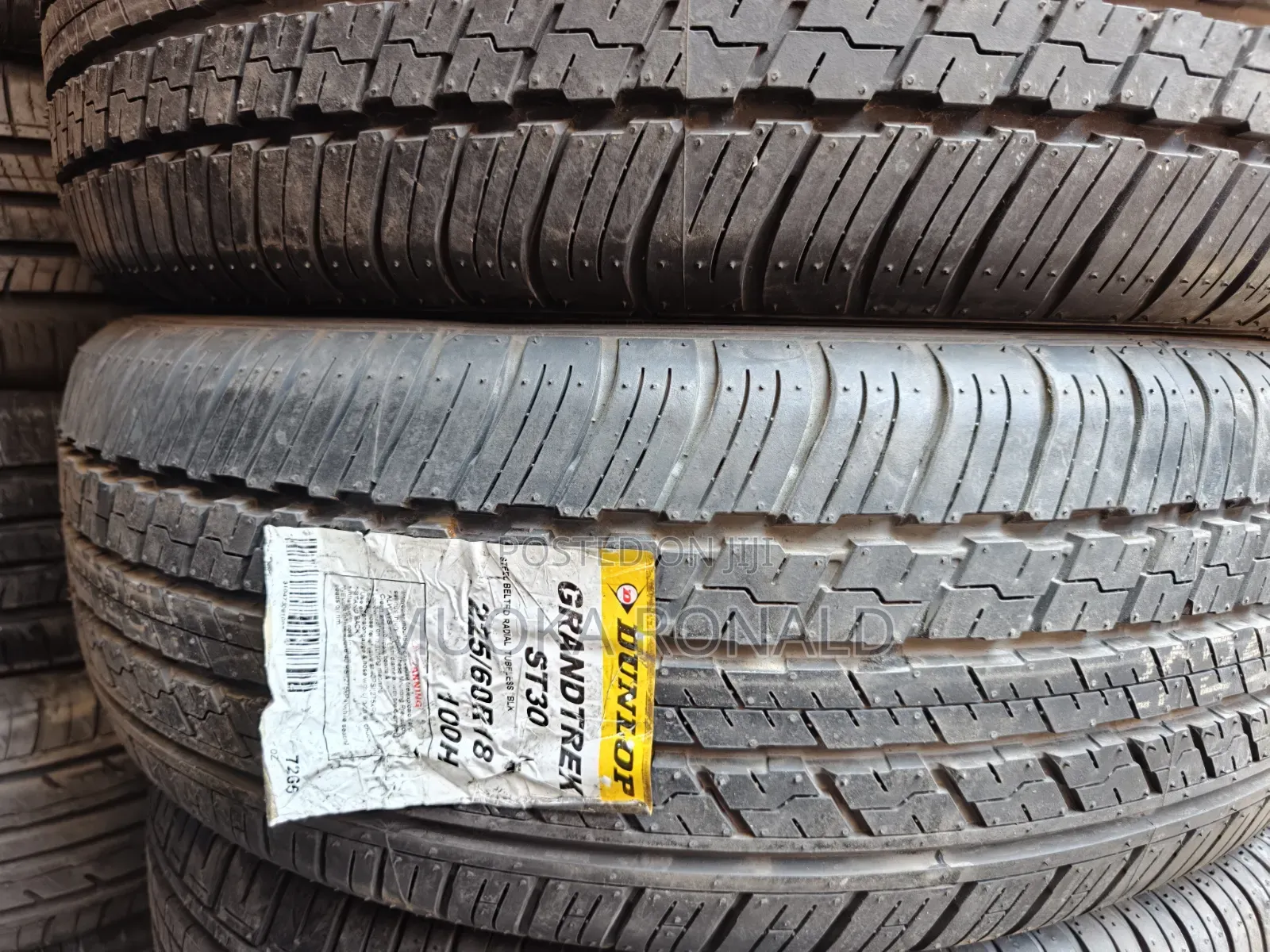 225/60r18 Dunlop Tyre Made in Japan (Grandtrek ST30