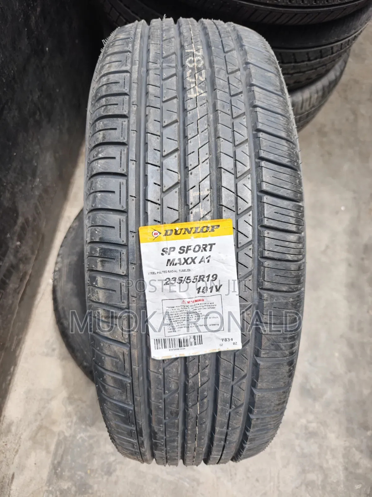 235/55r19 Dunlop Tyre Made in Japan (SP Sport Maxx A1