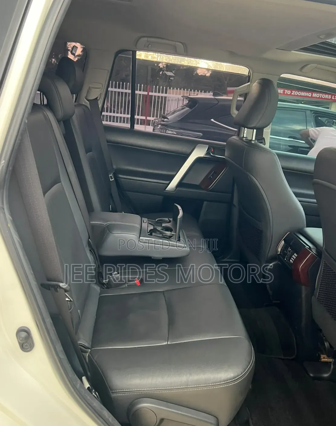 Toyota Land Cruiser Prado 2014 Ivory