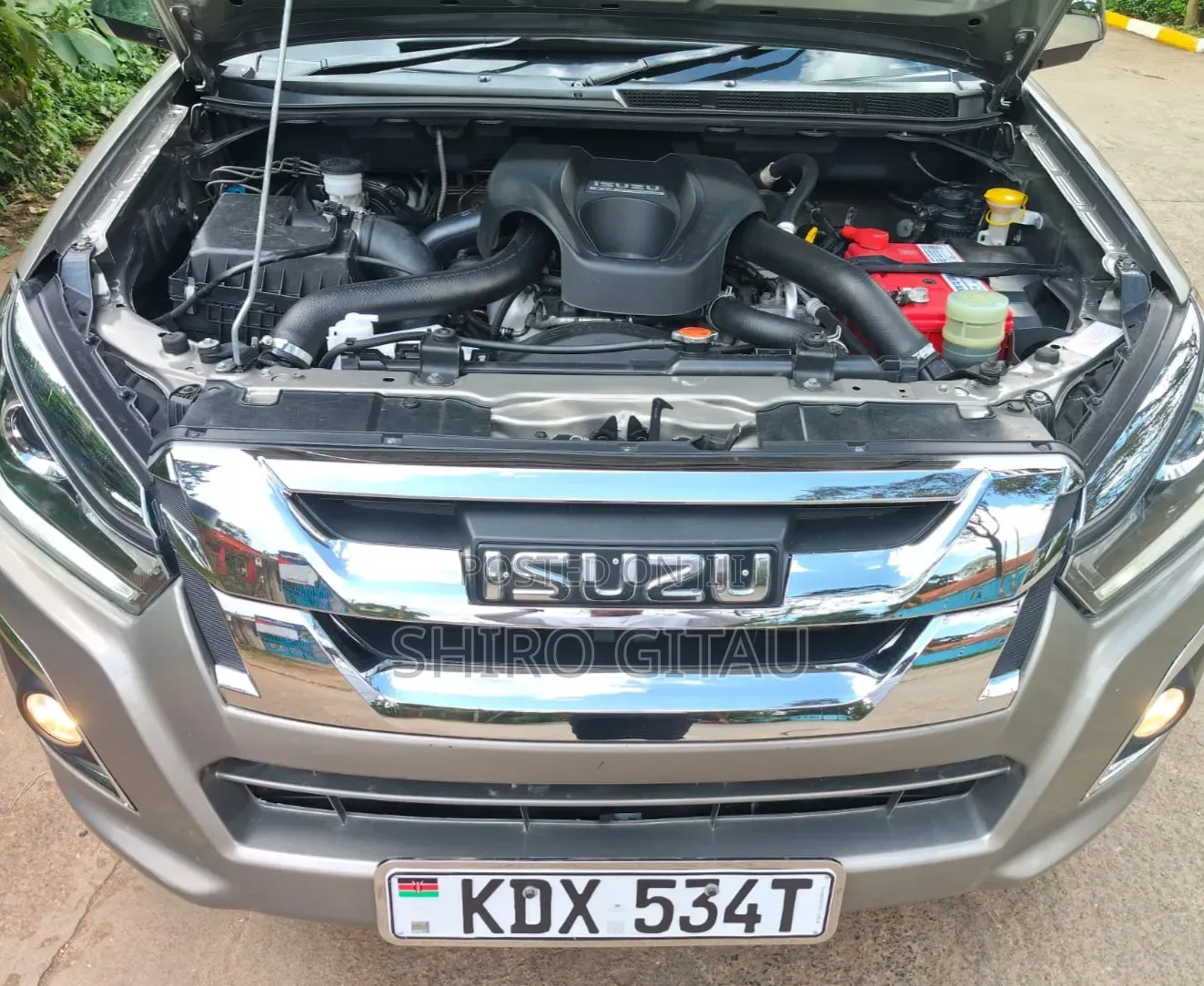 Isuzu D-MAX 2023 Silver