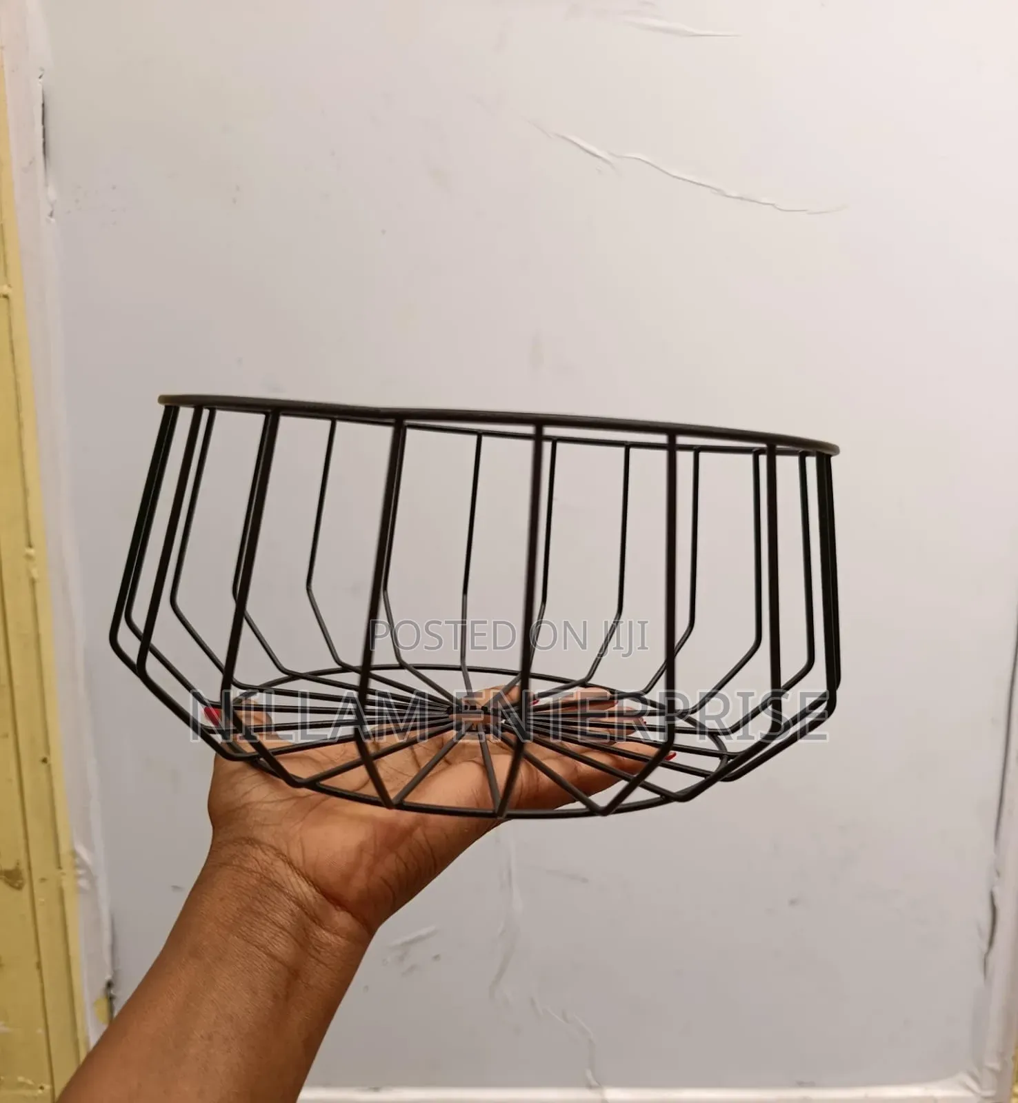 Metallic Fruit Basket
Sleek Design