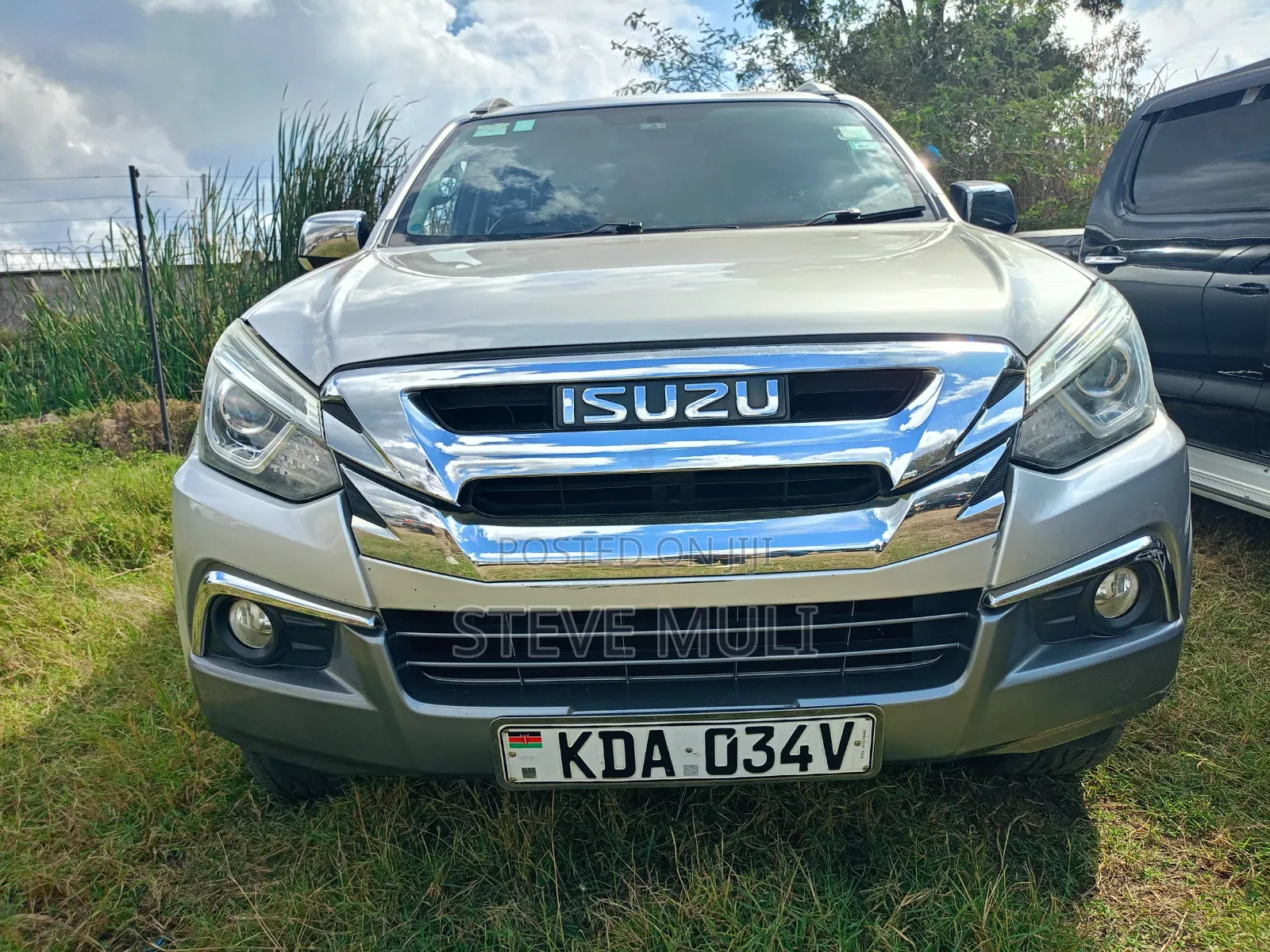 Isuzu MU-X 2020 Silver