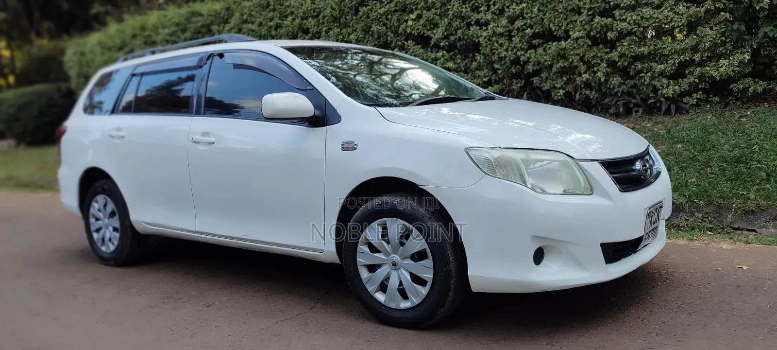 Toyota Corolla 2011 White