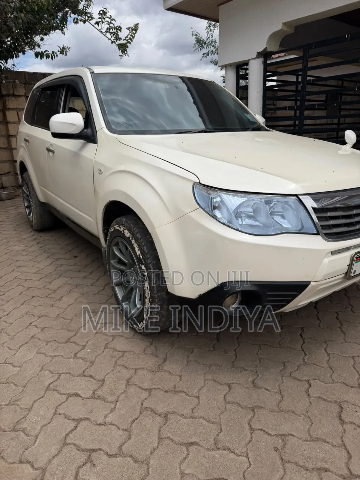 Subaru Forester 2010 White