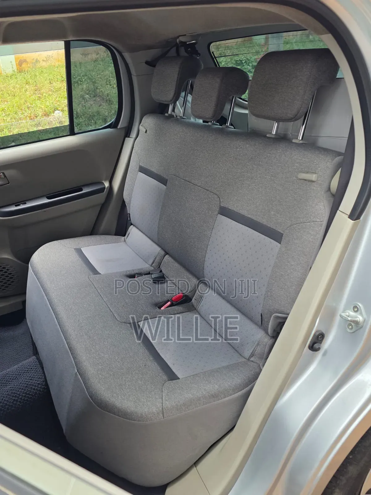 Toyota Passo 2018 Silver