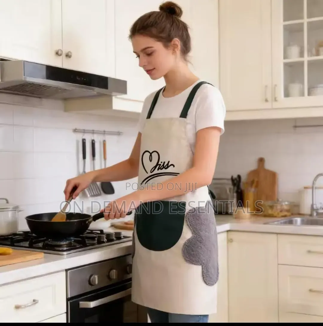 Miss Cute Kitchen Aprons