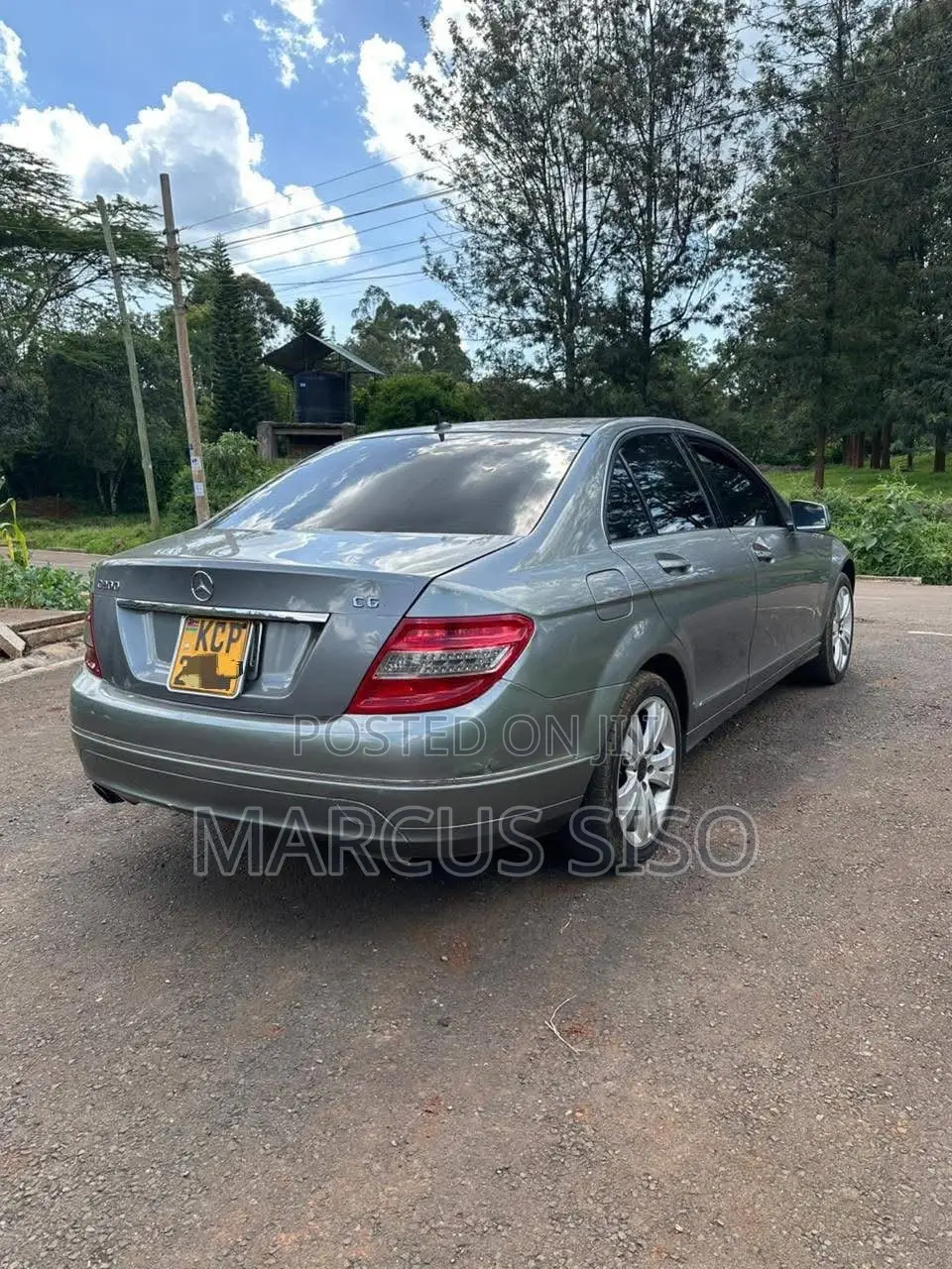 Mercedes-Benz C200 2010 Gray