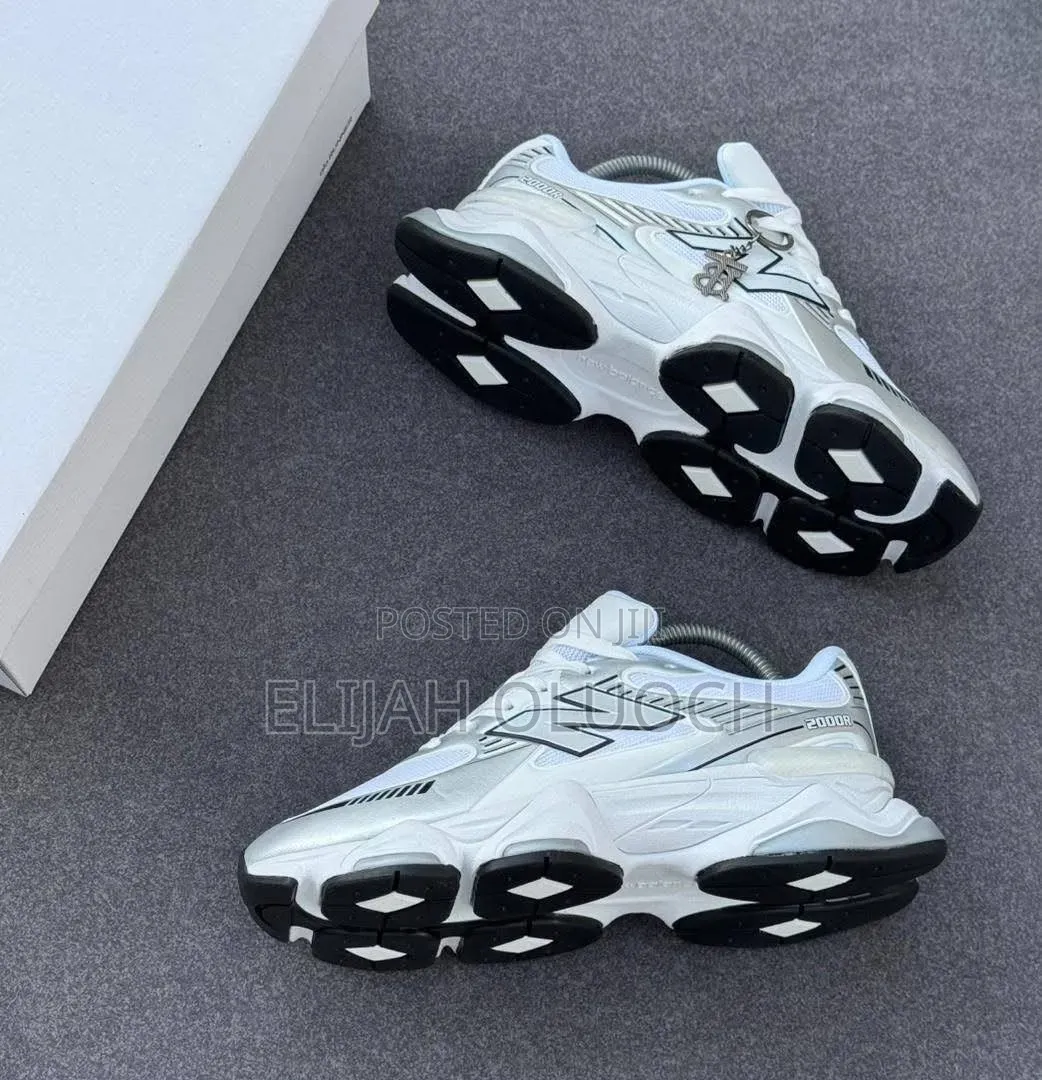 New Balance 2000R ”Light Grey “
Quality Leather 
Size 37-45