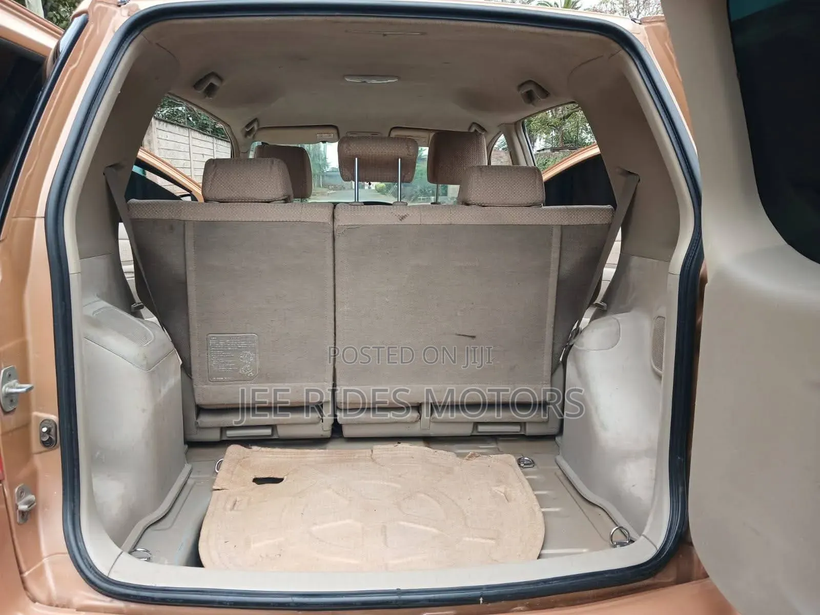 Toyota Raum 2008 Orange