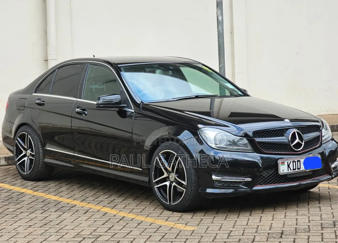Mercedes-Benz C200 2014 Black
