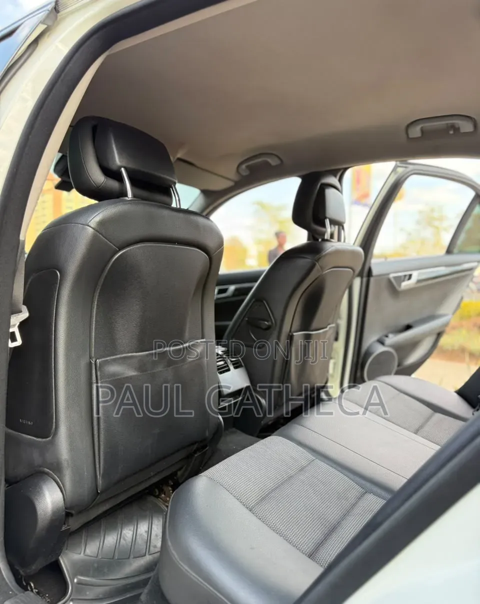 Mercedes-Benz C200 2011 White
