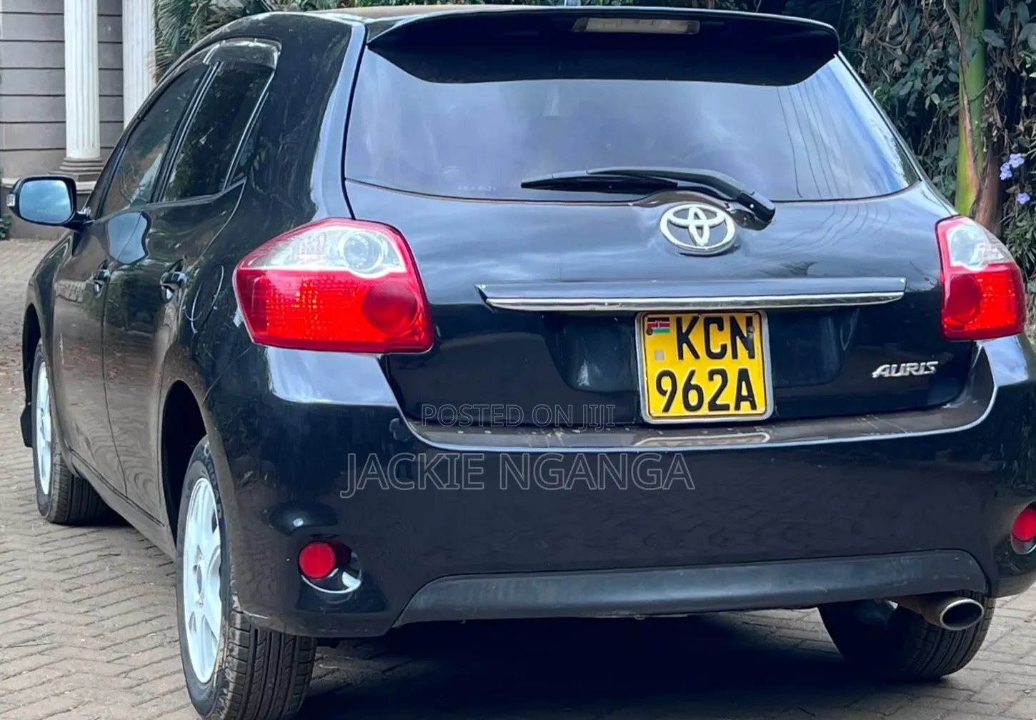 Toyota Auris 2011 Black