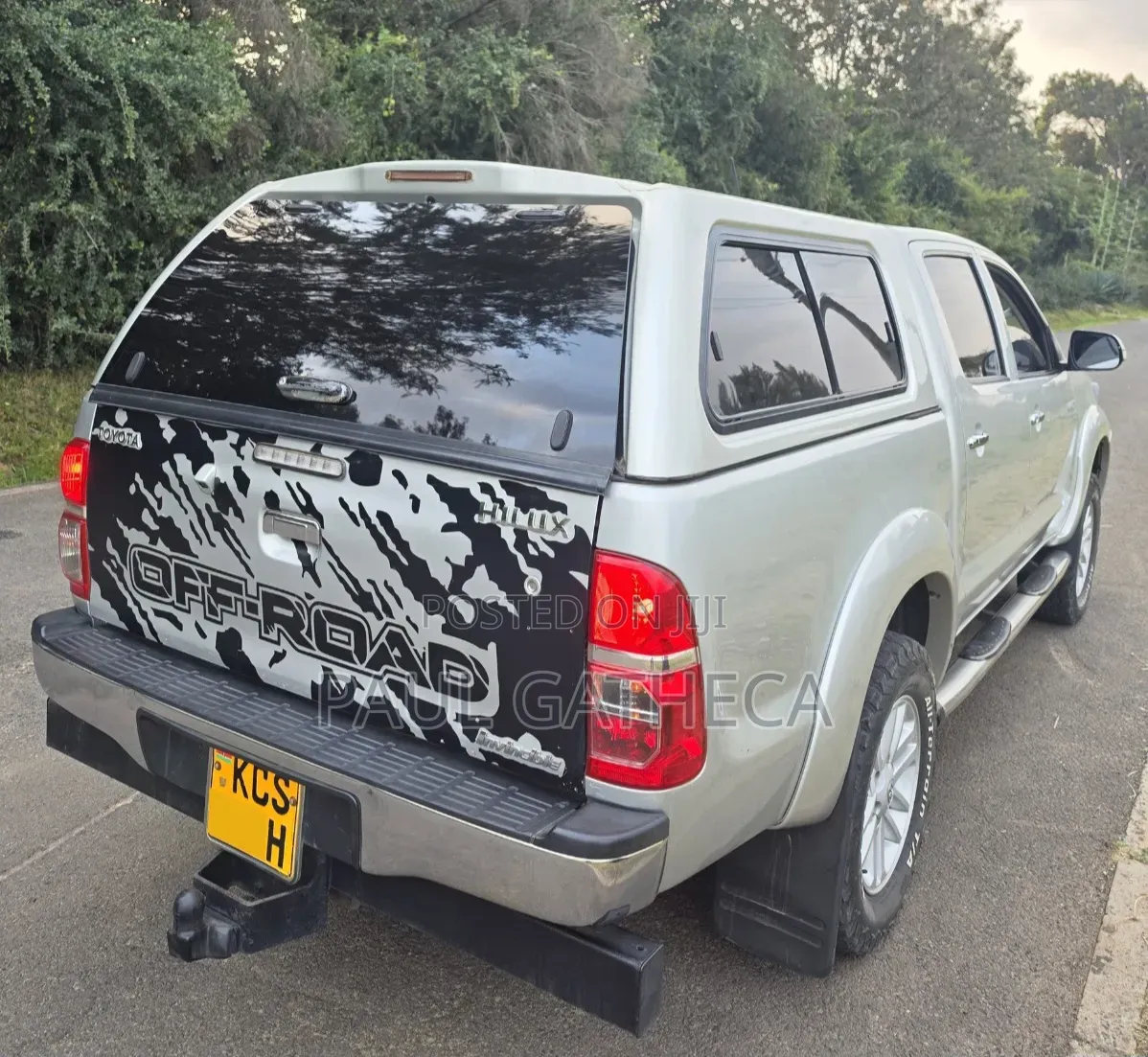 Toyota Hilux 2012 Gray