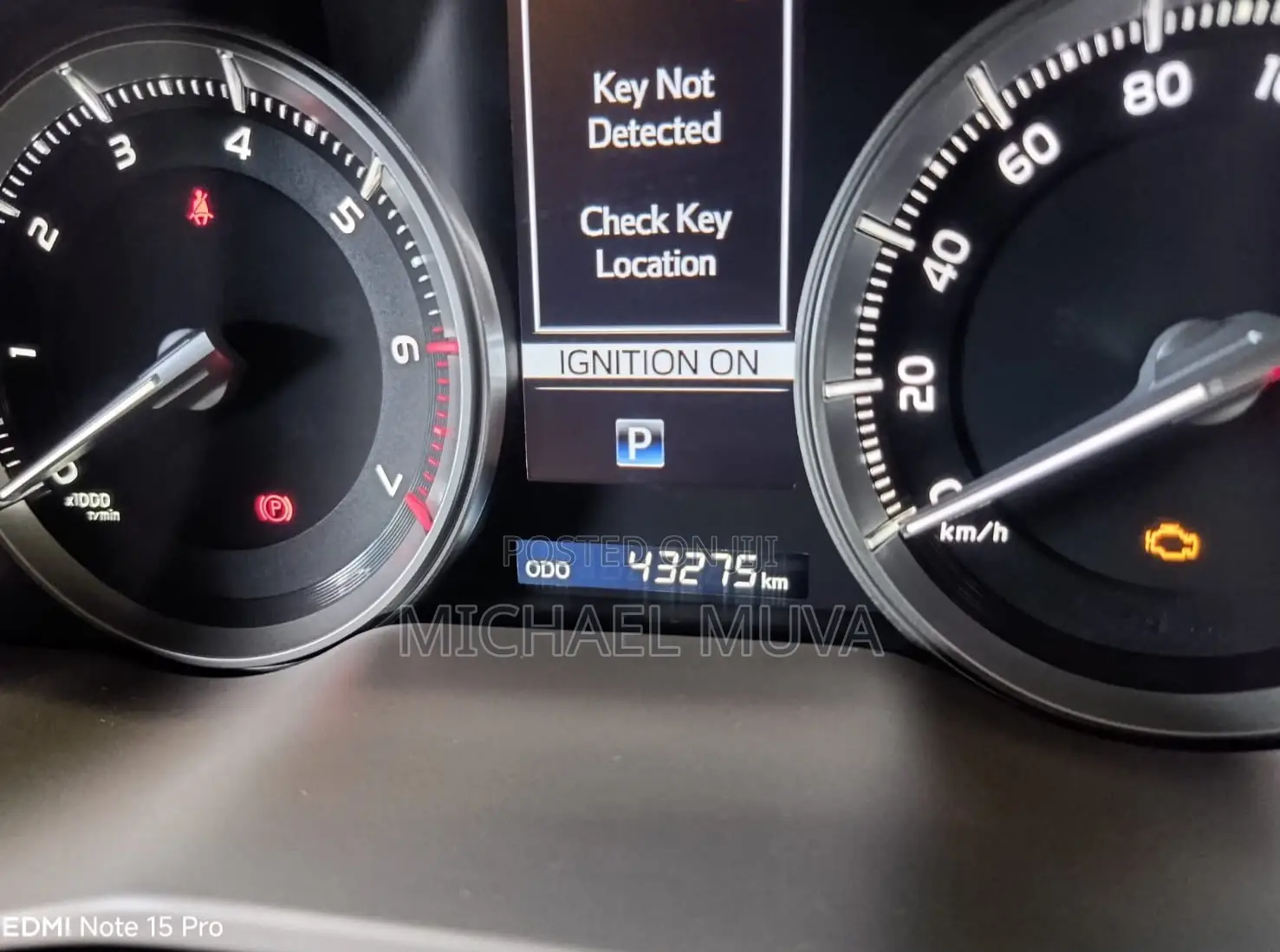 Toyota Land Cruiser 4.6 V8 ZX 2015 Pearl